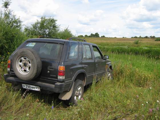 16_4x4_isuzu_opel_1_08_09.JPG