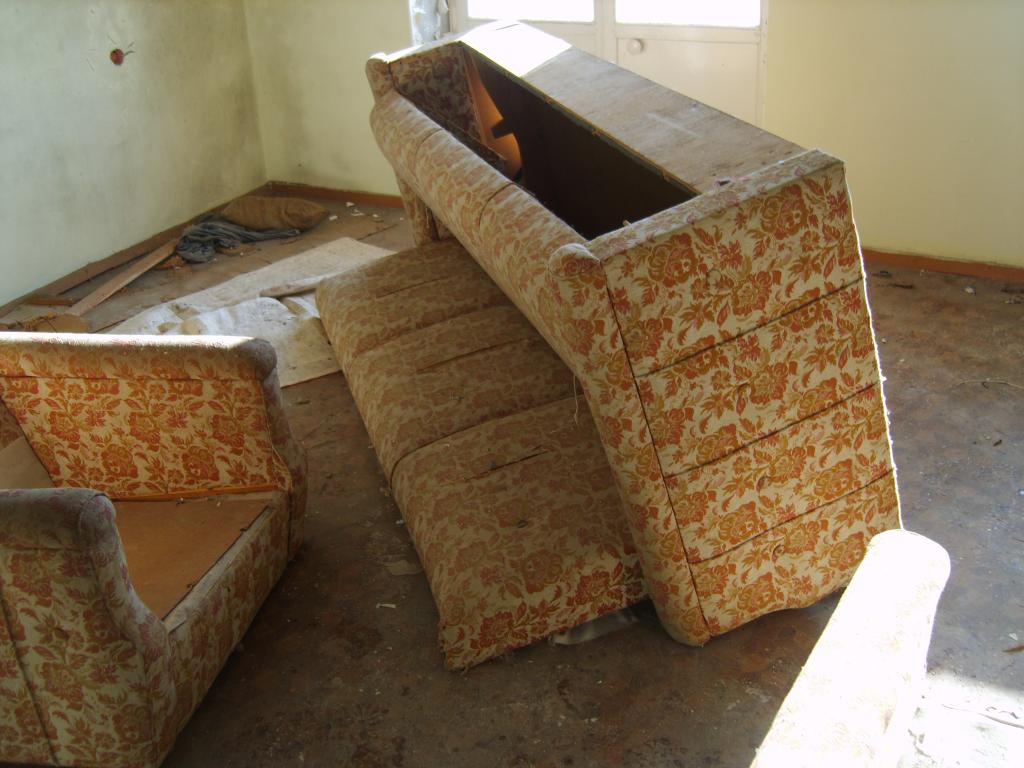 S8300698.JPG