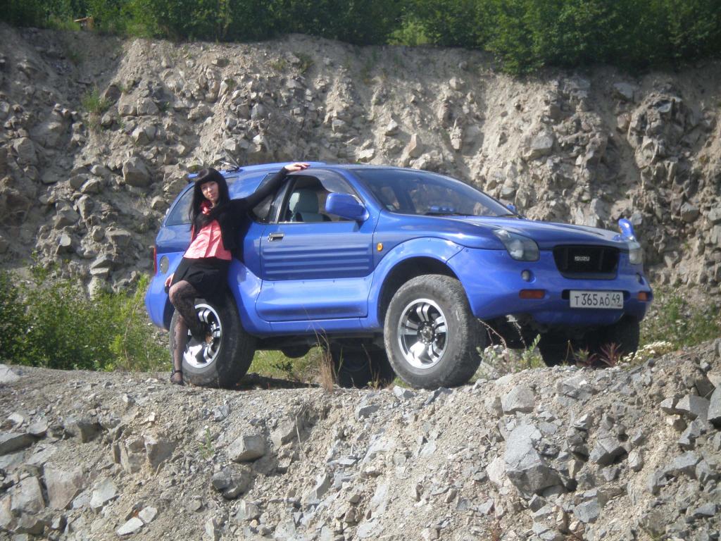 isuzu vehicross салон